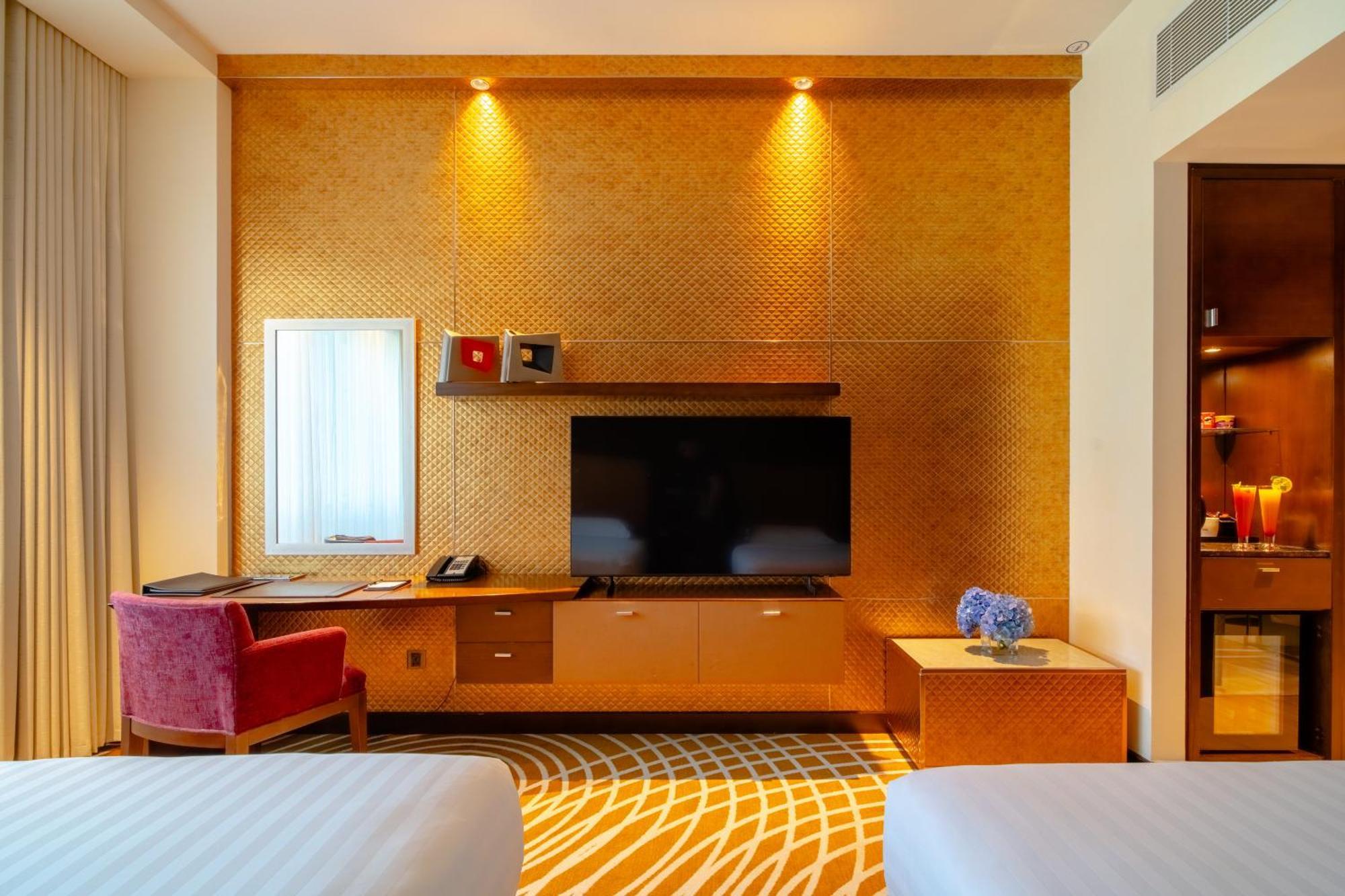 Asiana Hotel Dubaj Zewnętrze zdjęcie A room at the hotel